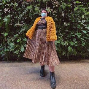 Pleated animal print skirt